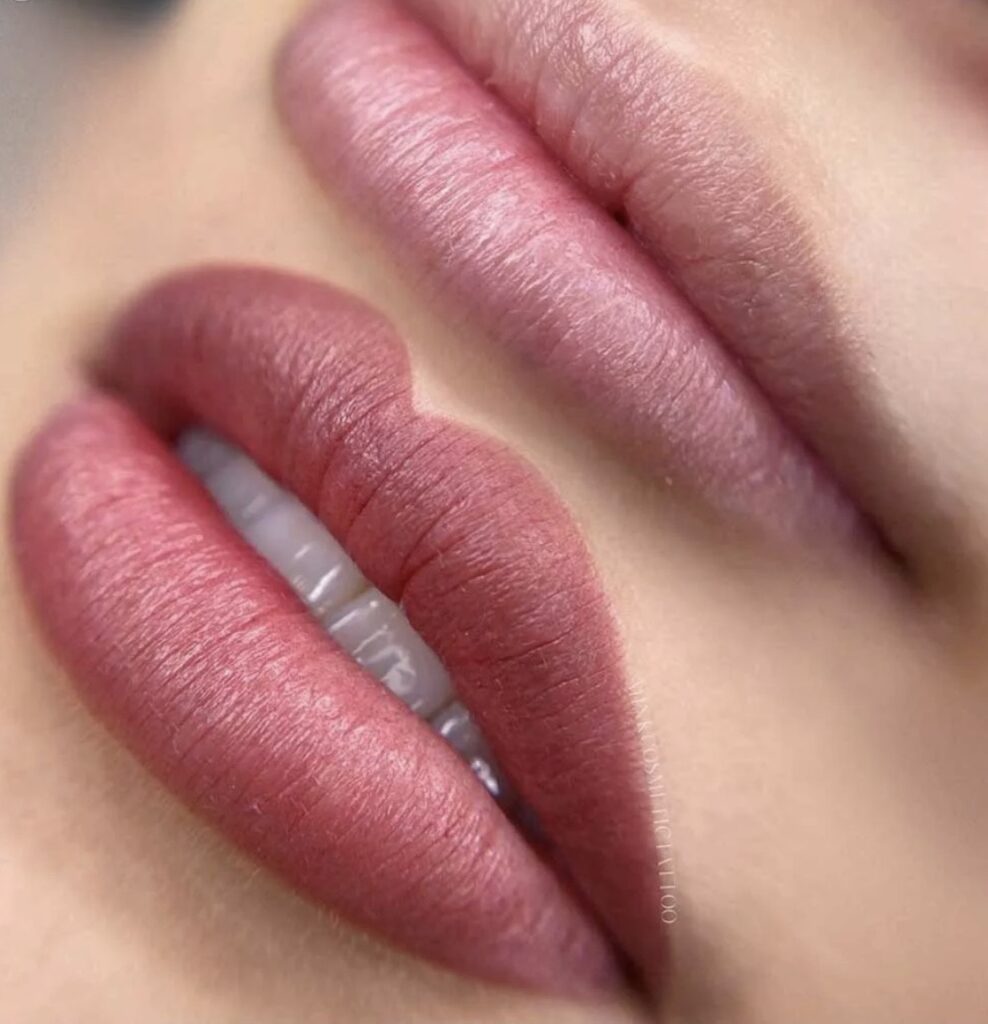 3D Lip Blush